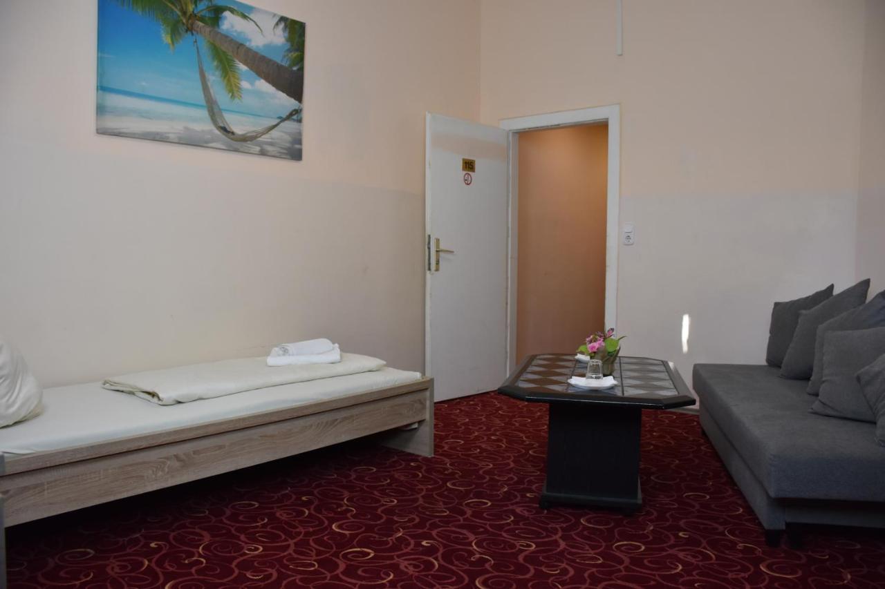 Hotel Schaum Дюссельдорф Экстерьер фото
