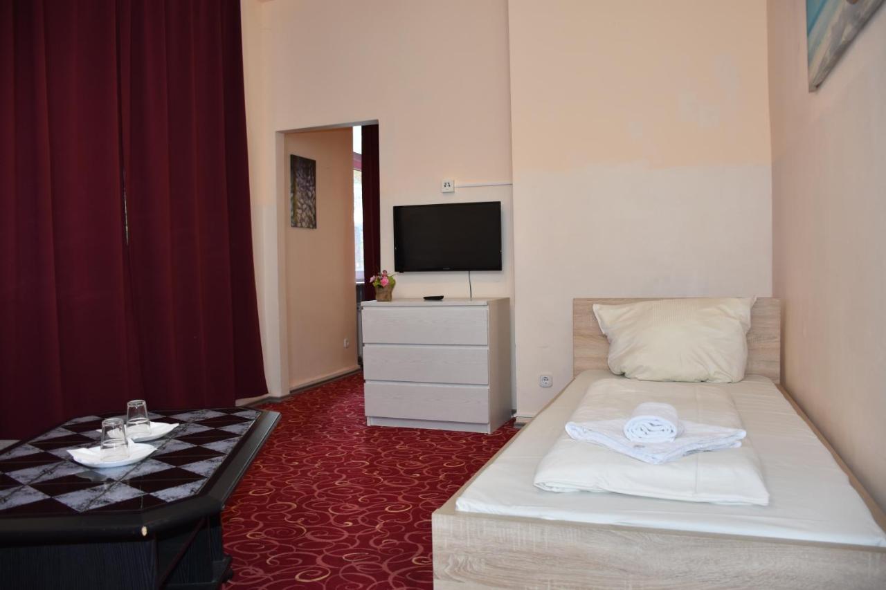 Hotel Schaum Дюссельдорф Экстерьер фото
